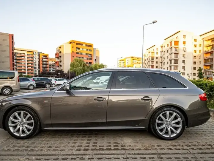 Audi A4 Avant B8 2.0 TDI Multitronic