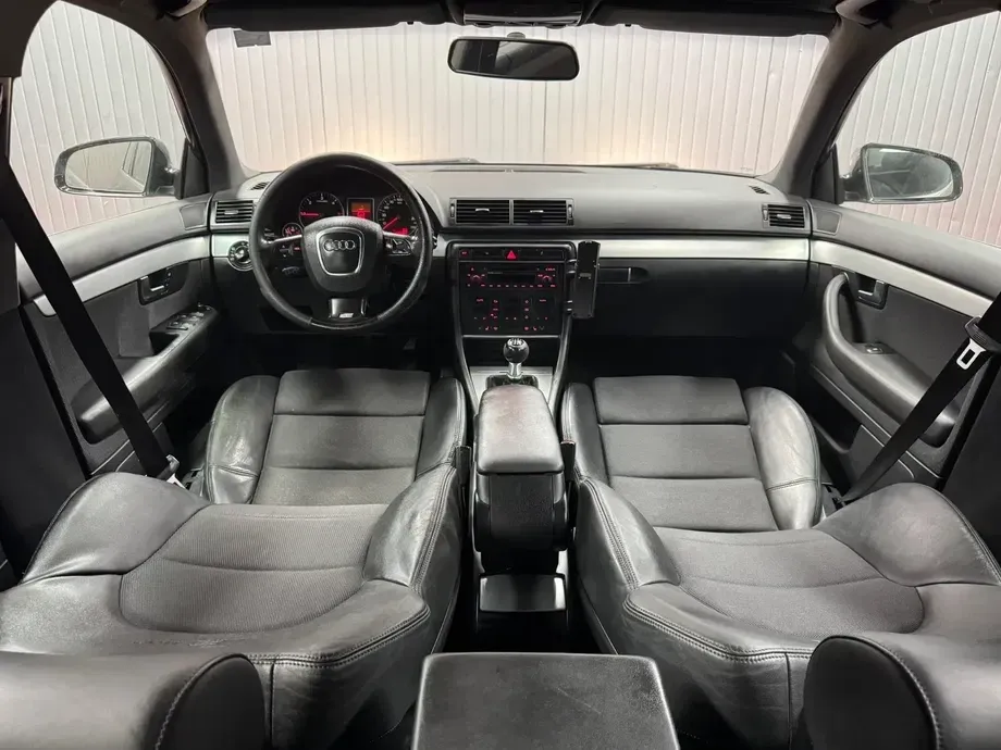 Audi A4 Avant B7 2.0 TDI — imagine 4