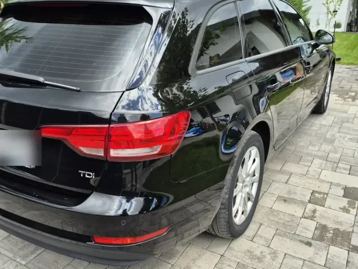 Audi A4 Avant B9 2.0 TDI S tronic