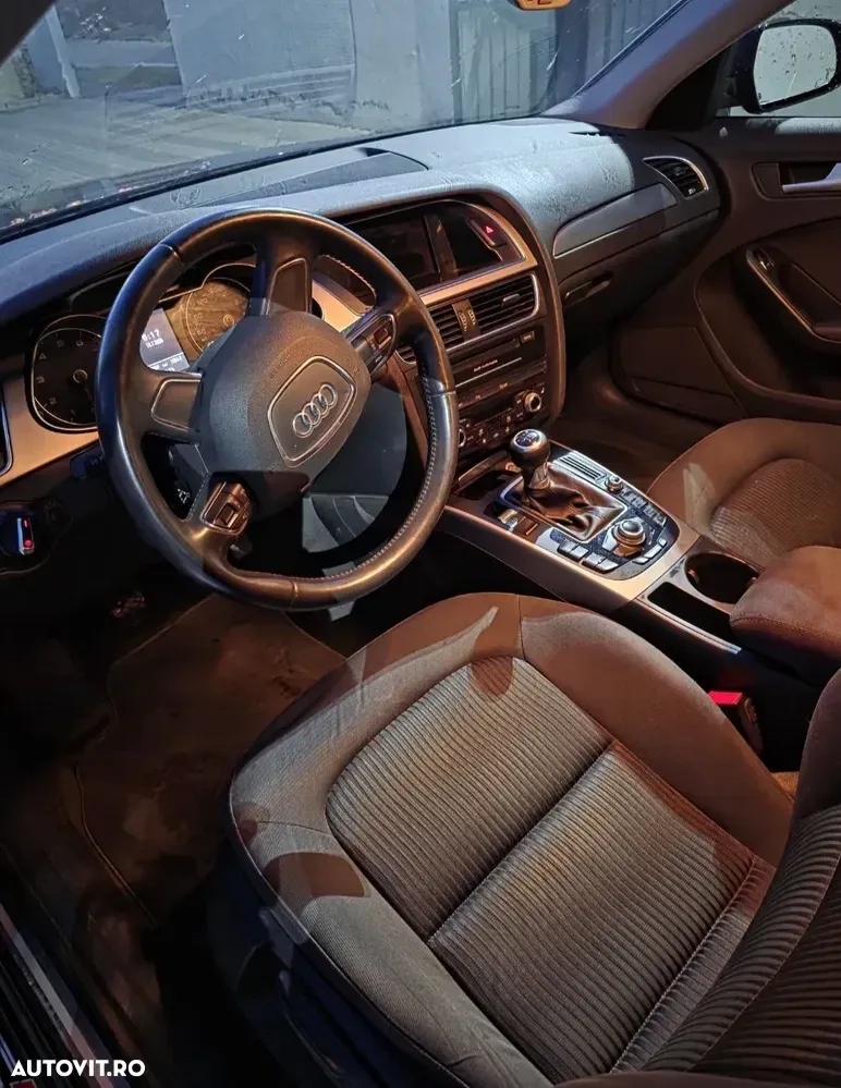 Audi A4 Limuzina B8 1.8 TFSI — imagine 3