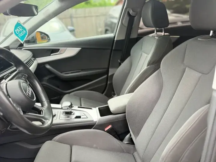 Audi A4 Limuzina B9 2.0 TDI ultra S tronic