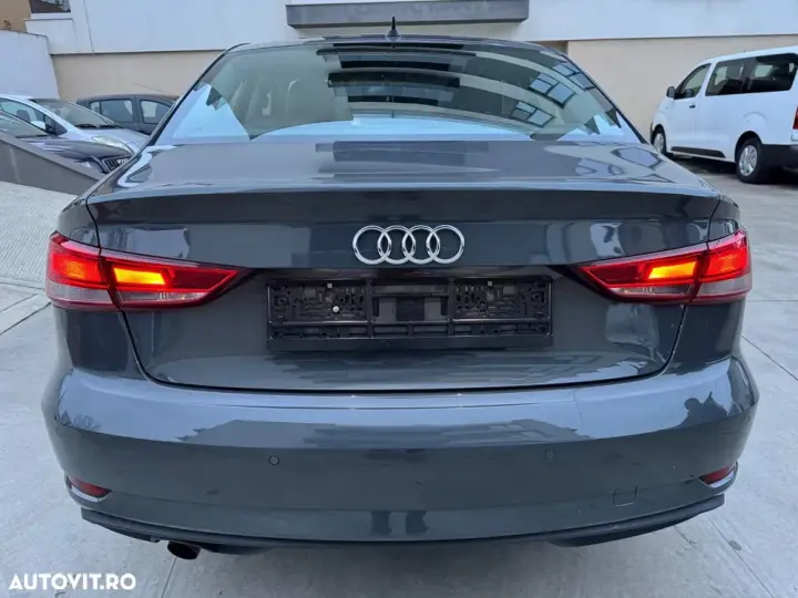 Audi A3 Limuzina 8V 30 TDI S tronic