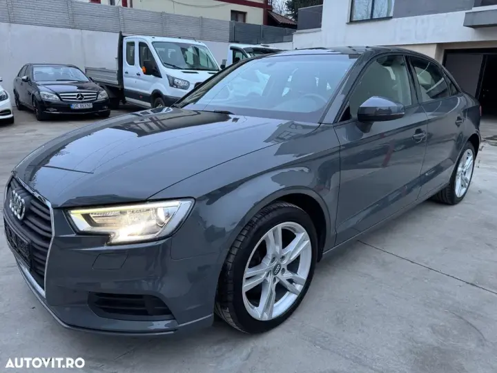 Audi A3 Limuzina 8V 30 TDI S tronic
