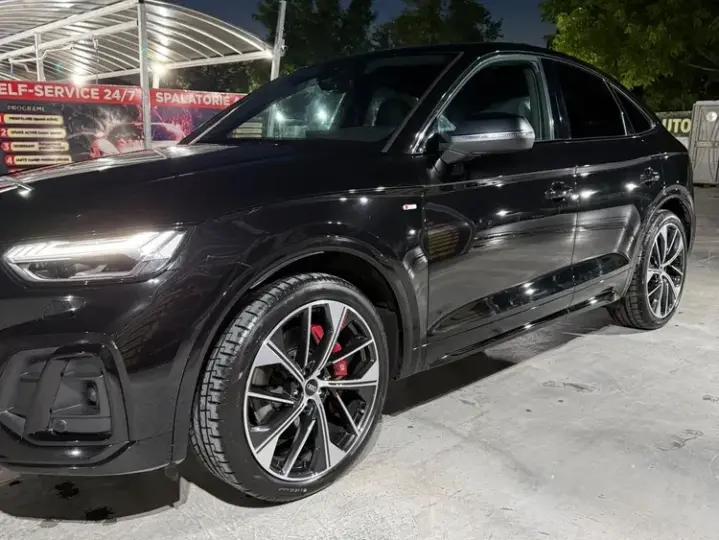 Audi SQ5 FY