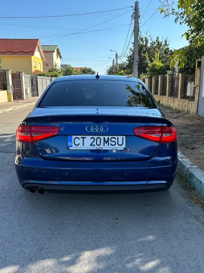 Audi A4 Limuzina B8 2.0 TDI DPF multitronic Attraction — imagine 5