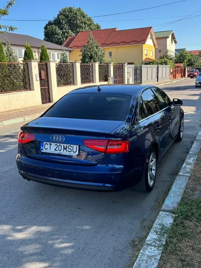 Audi A4 Limuzina B8 2.0 TDI DPF multitronic Attraction — imagine 6