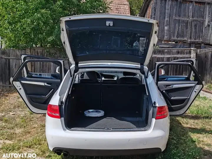 Audi A4 Limuzina