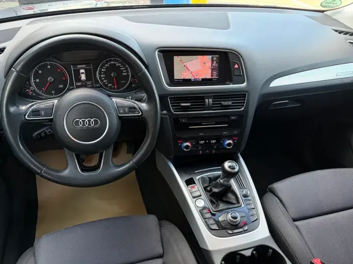 Audi Q5 8R 2.0 TDI Quattro