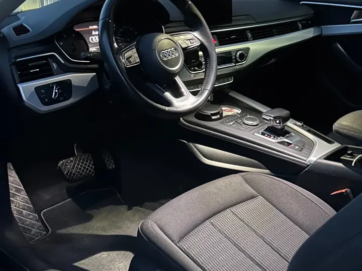 Audi A5 Coupé F5