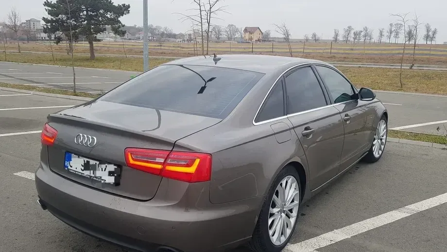 Audi A6 2.0 TDI Multitronic — imagine 2