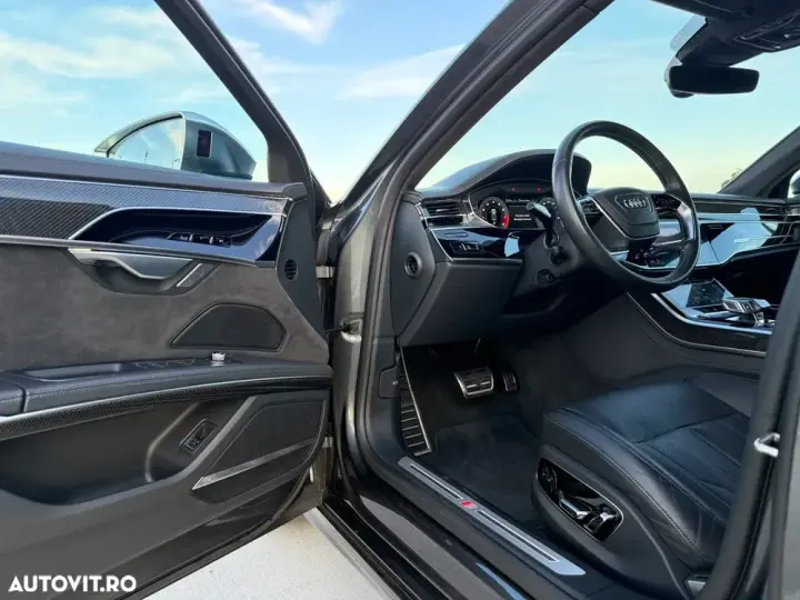 Audi S8 4.0 TFSI quattro Tiptronic