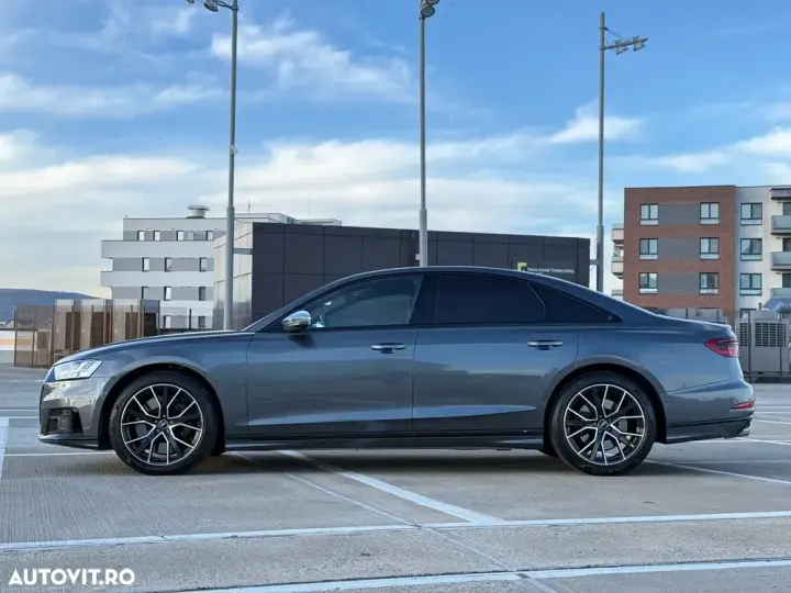 Audi S8 4.0 TFSI quattro Tiptronic