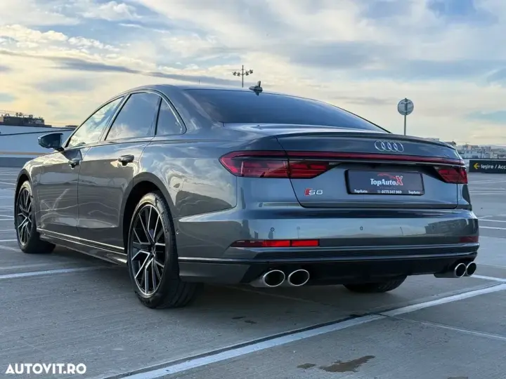 Audi S8 4.0 TFSI quattro Tiptronic