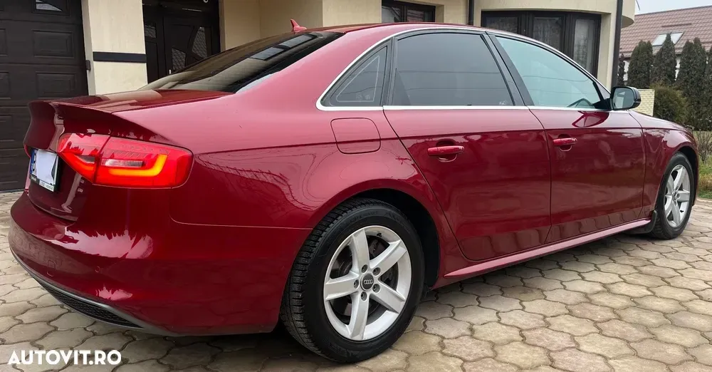 Audi A4 Limuzina B8 2.0 TDI Multitronic — imagine 4