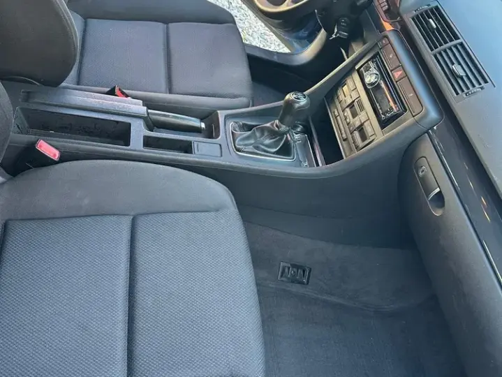 Audi A4 Limuzina