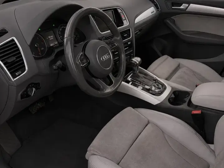 Audi Q5 8R 2.0 TDI Quattro clean