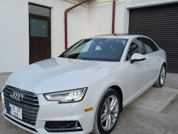 Audi A4 Limuzina B9