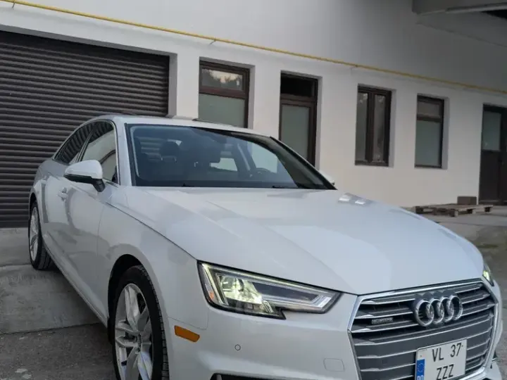 Audi A4 Limuzina B9