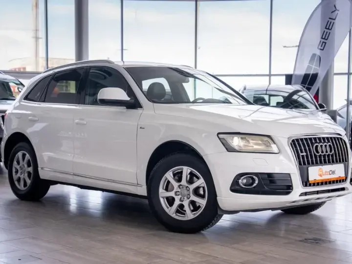 Audi Q5 8R 2.0 TDI Quattro S tronic