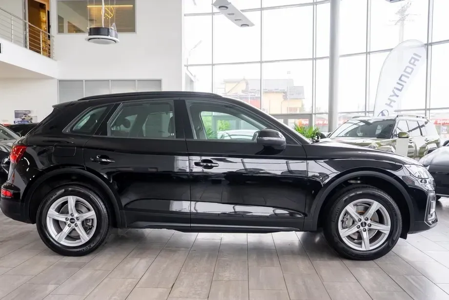 Audi Q5 FY 40 TDI quattro S tronic — imagine 4