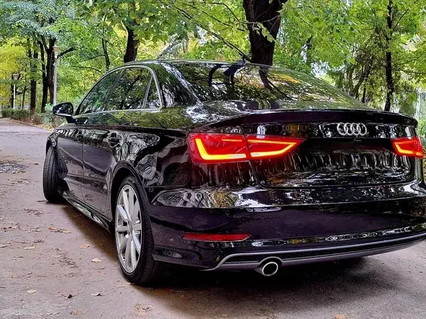 Audi A3 Limuzina 1.6 TDI S line Sportpaket