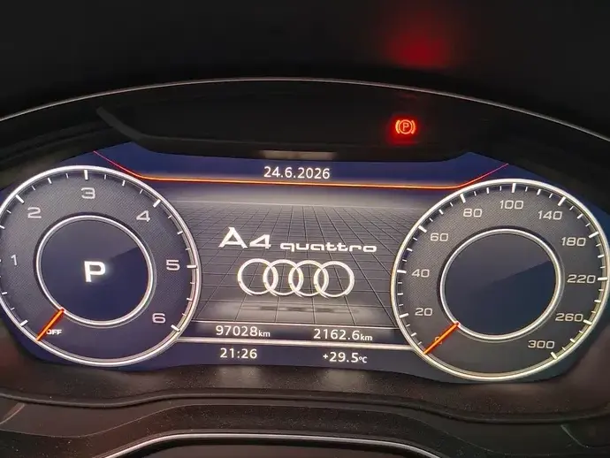 Audi A4 Limuzina B8 2.0 TDI quattro S tronic Design