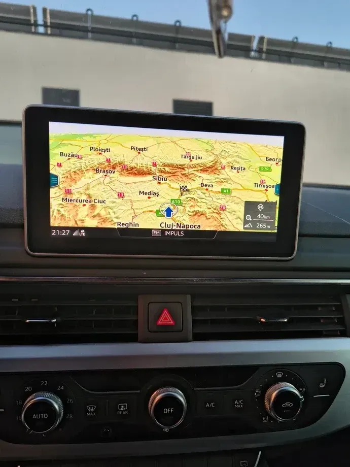 Audi A4 Limuzina B8 2.0 TDI quattro S tronic Design — imagine 4