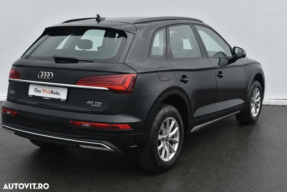Audi Q5 FY 40 TDI quattro S tronic MHEV Basic — imagine 3