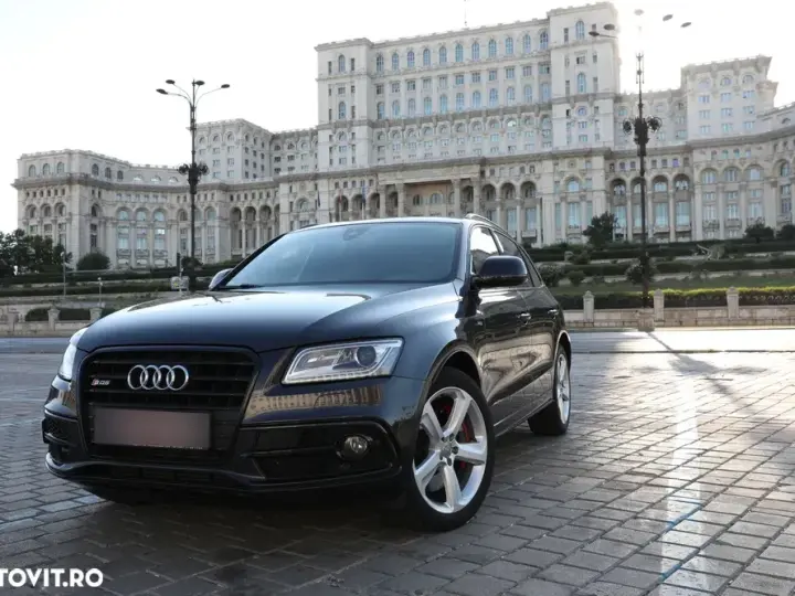 Audi SQ5 8R