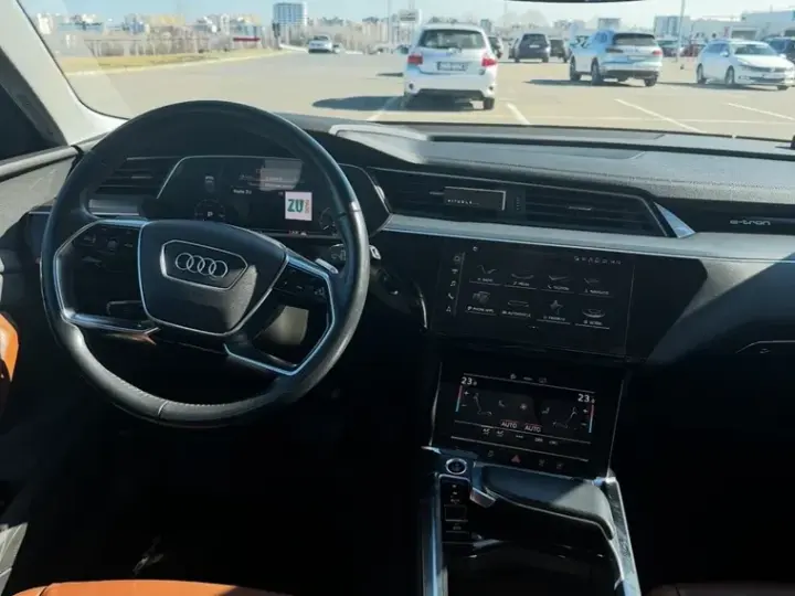 Audi e-tron 55 quattro Advanced