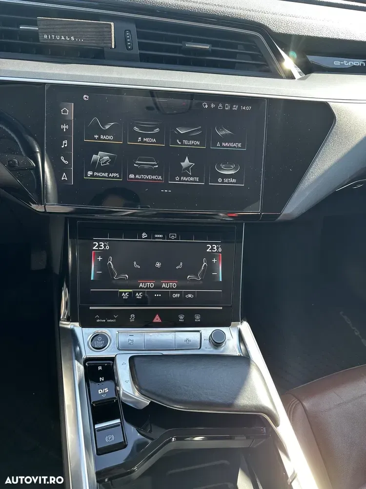 Audi e-tron 55 quattro Advanced — imagine 3