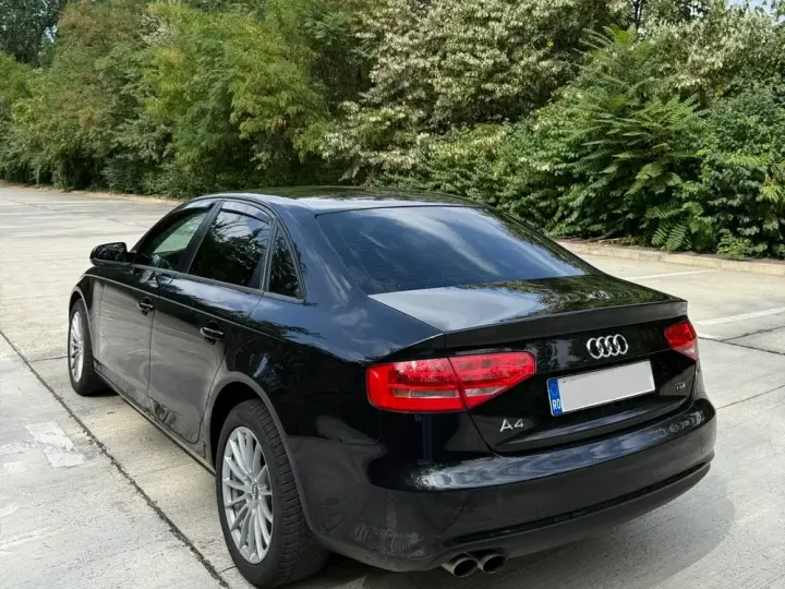 Audi A4 Limuzina B8 2.0 TDI