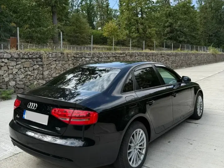 Audi A4 Limuzina B8 2.0 TDI