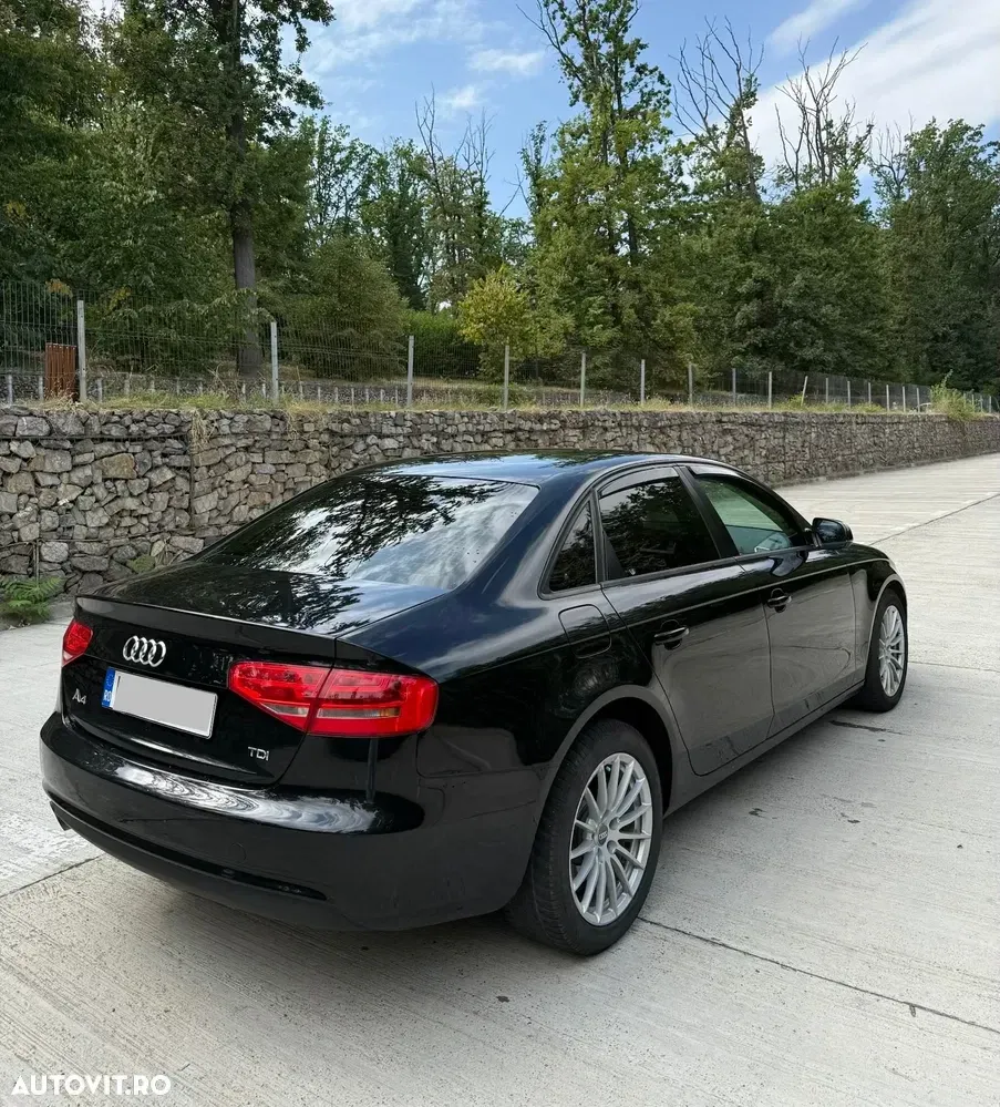 Audi A4 Limuzina B8 2.0 TDI — imagine 3