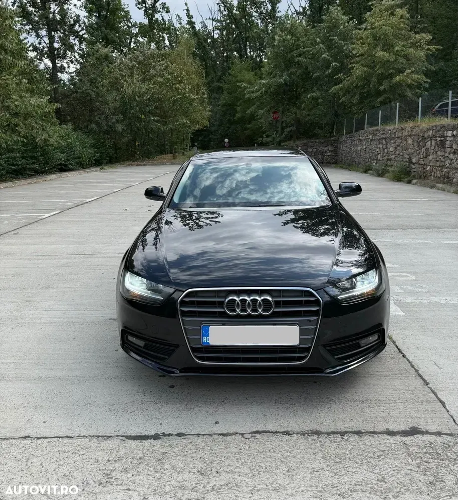 Audi A4 Limuzina B8 2.0 TDI — imagine 5