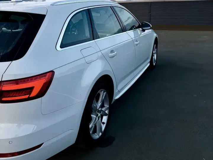 Audi A4 Avant B9 2.0 TDI S tronic quattro