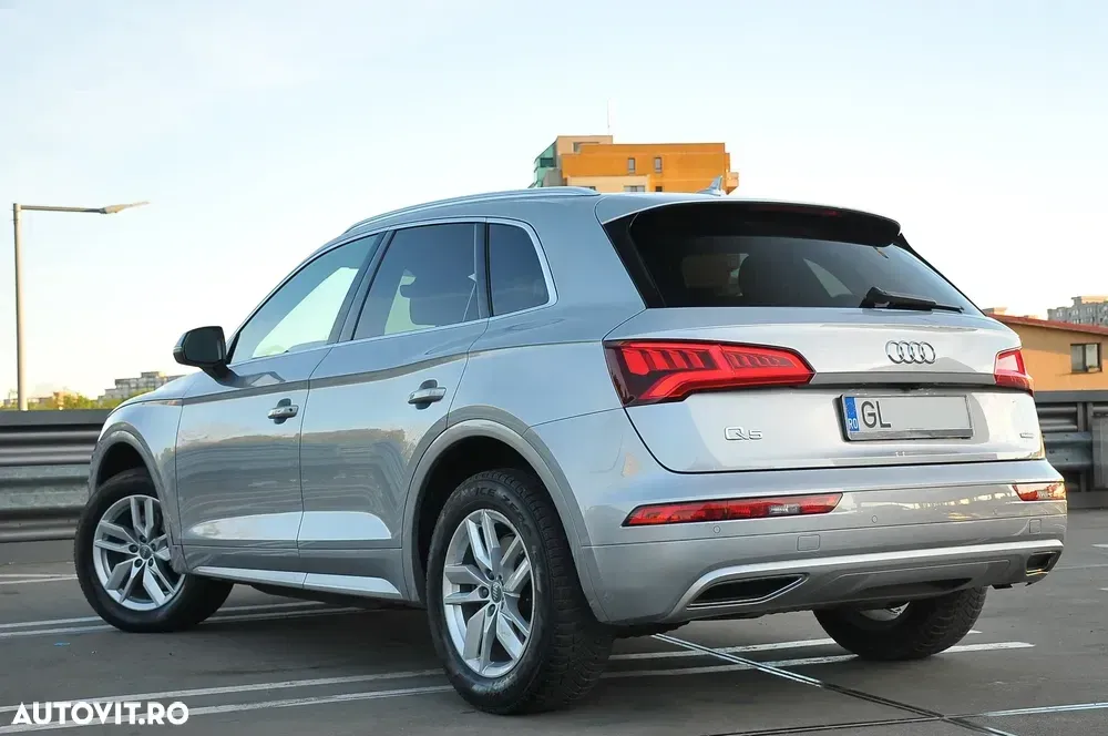 Audi Q5 FY 2.0 TFSI S tronic Sport — imagine 4