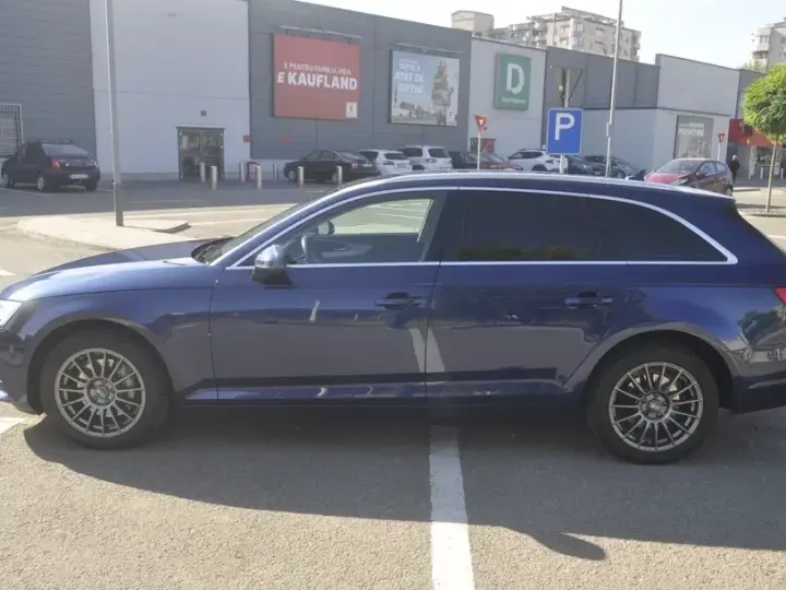 Audi A4 Avant B9 2.0 TDI S tronic quattro