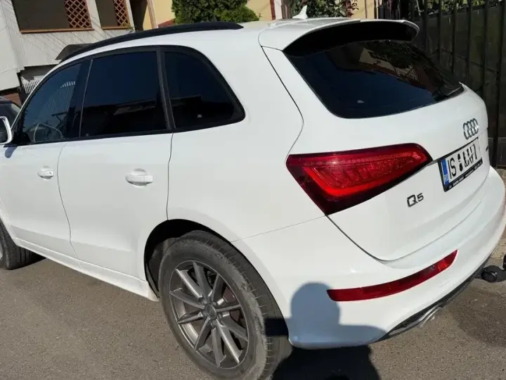 Audi Q5 8R 2.0 TDI Quattro S tronic Sport