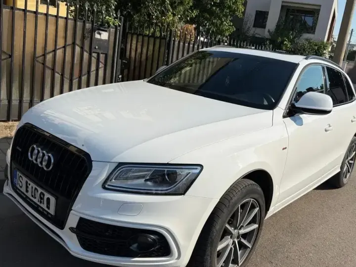 Audi Q5 8R 2.0 TDI Quattro S tronic Sport
