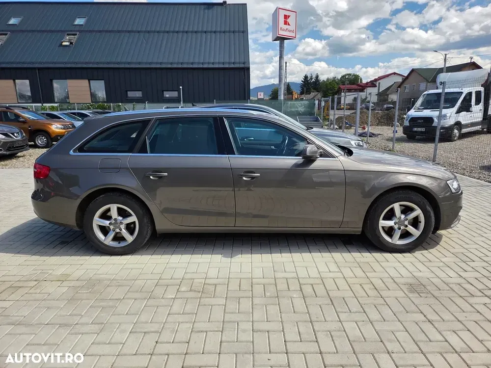 Audi A4 Limuzina B8 2.0 TDI DPF multitronic Attraction — imagine 3