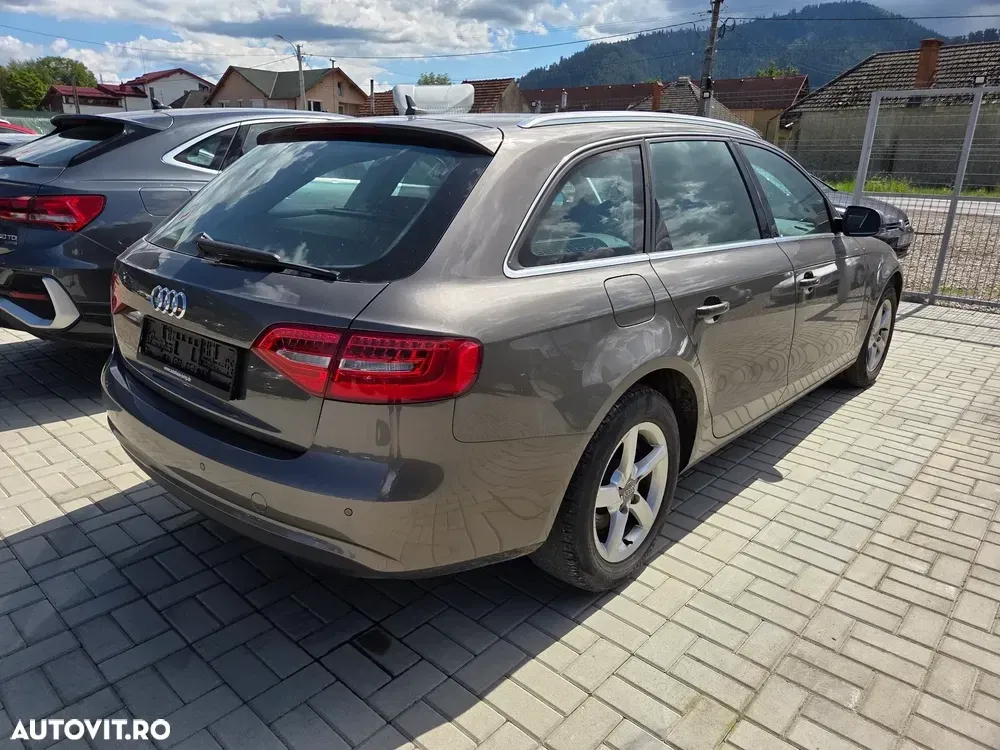 Audi A4 Limuzina B8 2.0 TDI DPF multitronic Attraction — imagine 6