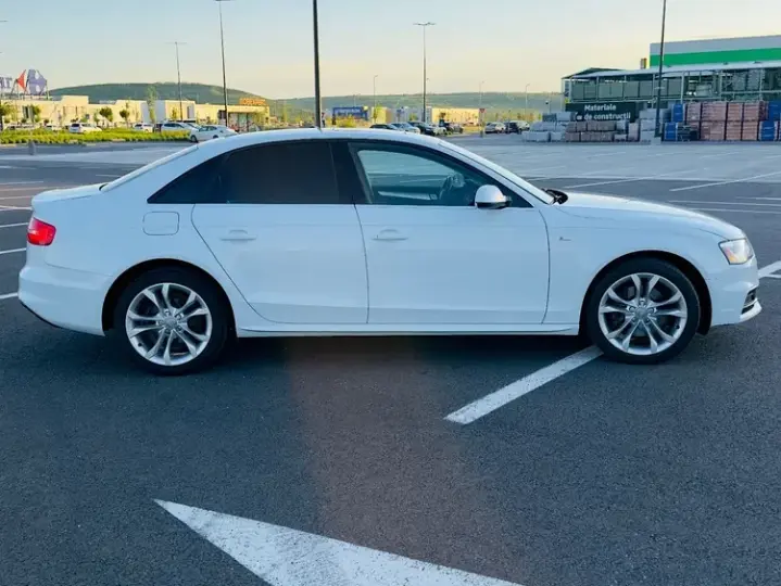 Audi A4 Limuzina B8 2.0 TFSI Multitronic S line Sportpaket