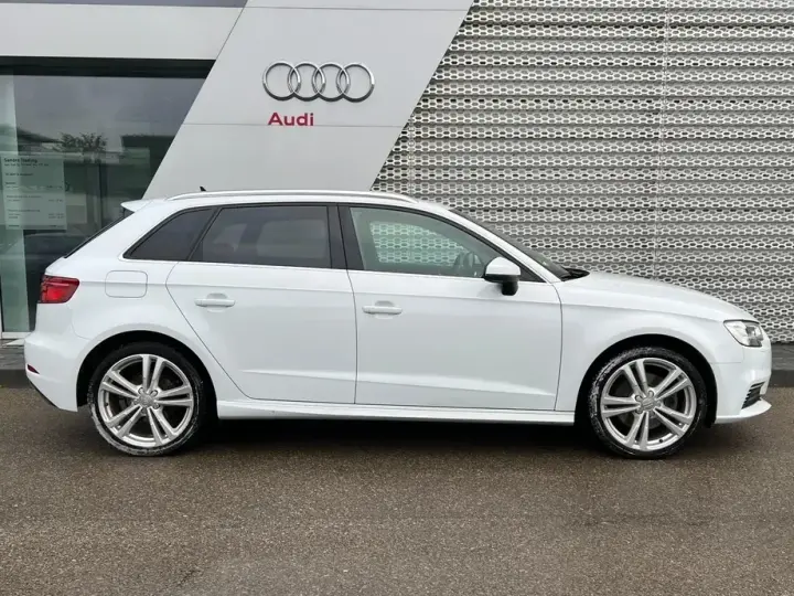 Audi A3 Sportback 40 S tronic sport