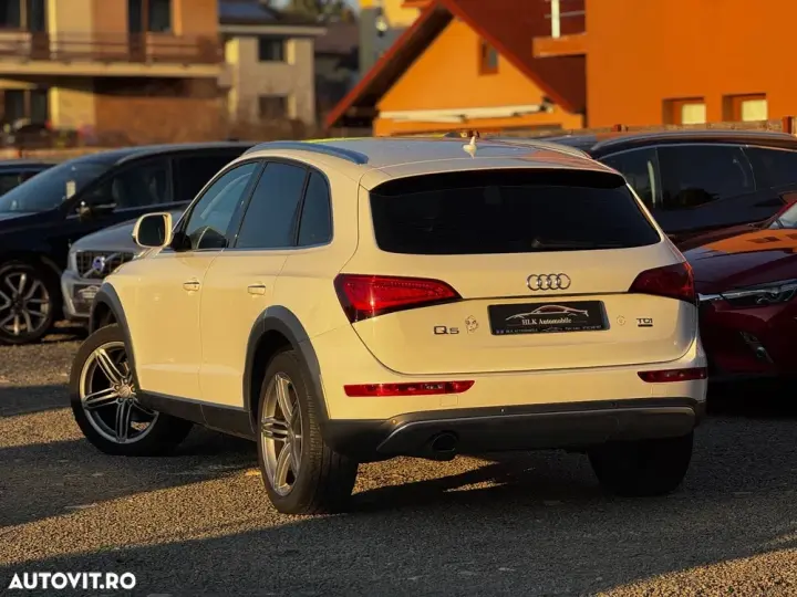 Audi Q5 8R 2.0 TDI Quattro S tronic Sport