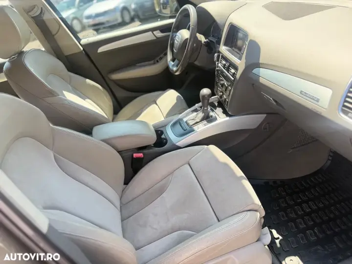 Audi Q5 8R 2.0 TDI Quattro S-Tronic