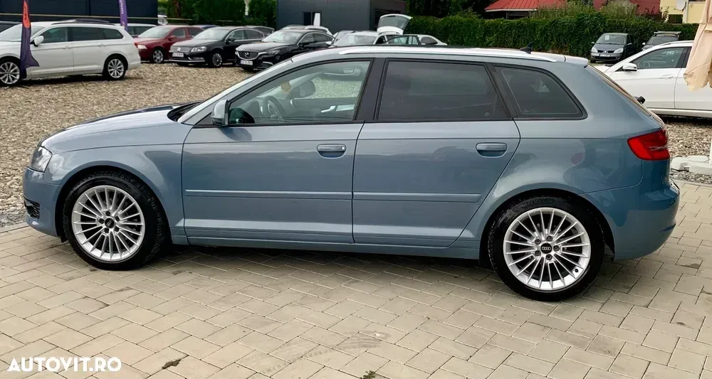 Audi A3 Sportback 8P 1.6 TDI DPF Ambiente — imagine 4