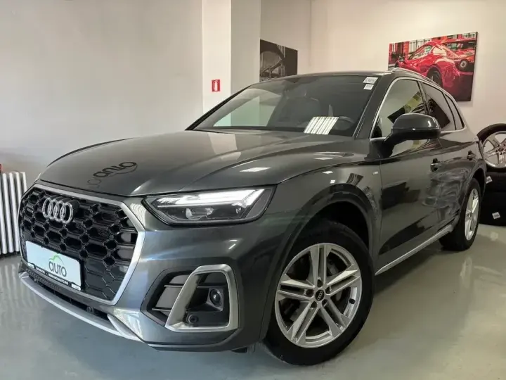 Audi Q5 FY 50 TFSI e quattro S tronic PHEV S Line