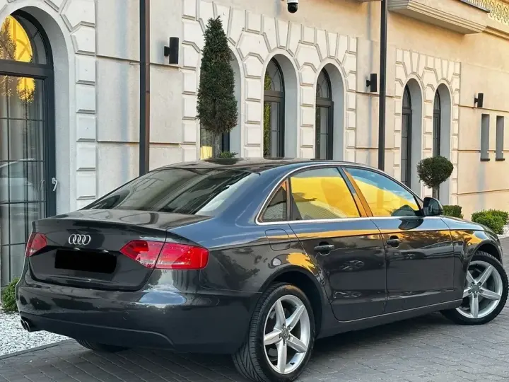 Audi A4 Limuzina 2.0 TDI DPF S line Sportpaket