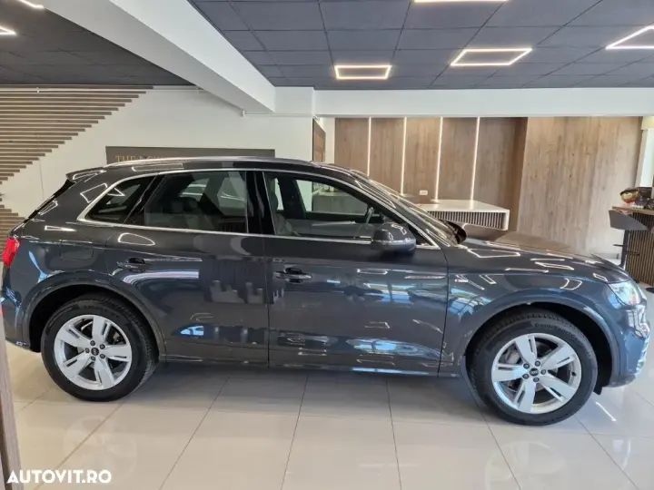 Audi Q5 FY 50 TFSI e quattro S tronic sport
